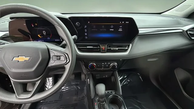 Used 2025 Black Chevrolet LT image 11