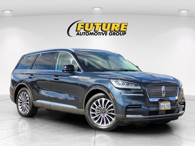 Used 2023 Blue Lincoln Reserve image 1