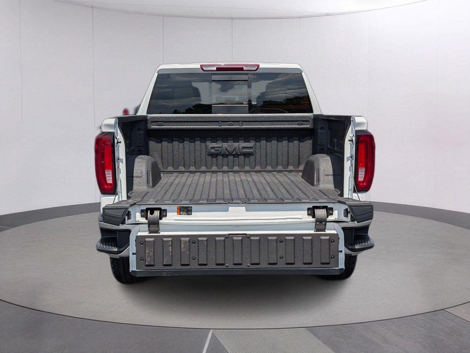 New 2026 Summit White GMC SLT image 5
