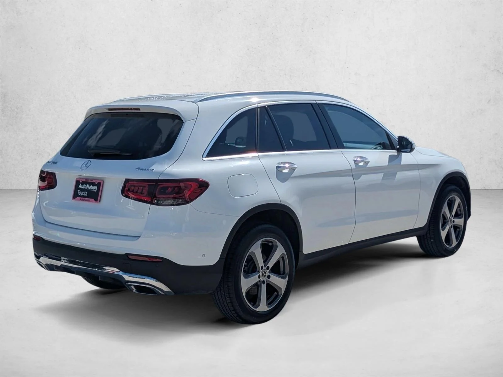 Used 2022 Polar White Mercedes-Benz GLC 300 image 5