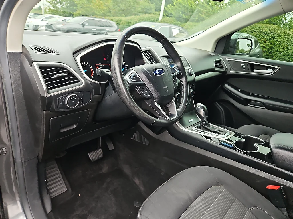 Used 2017 Magnetic Ford SEL image 18