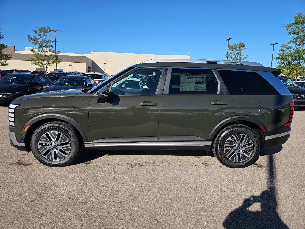 New 2027 Green Hyundai SEL Premium 7P image 2