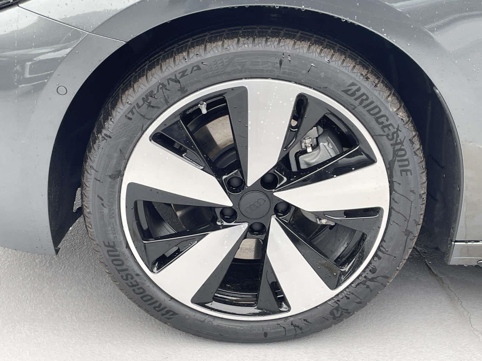 New 2026 6Y6Y/ Audi Premium Plus image 14