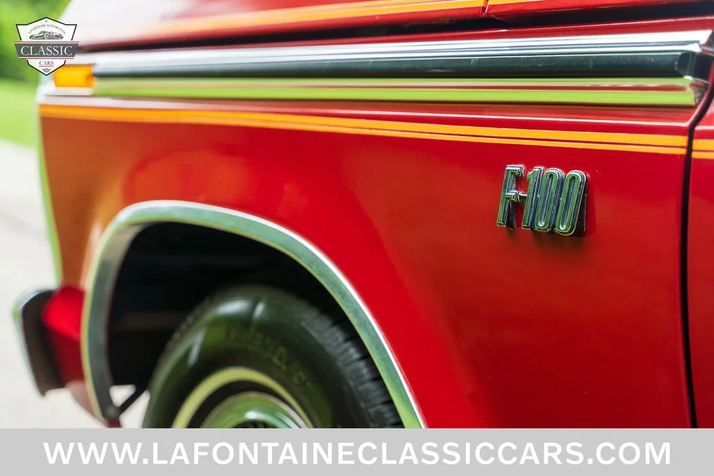 Used 1975 Red Ford  image 48