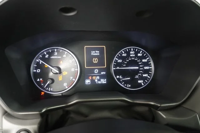 Certified Used 2025 Crystal White Pearl Subaru Onyx Edition image 24