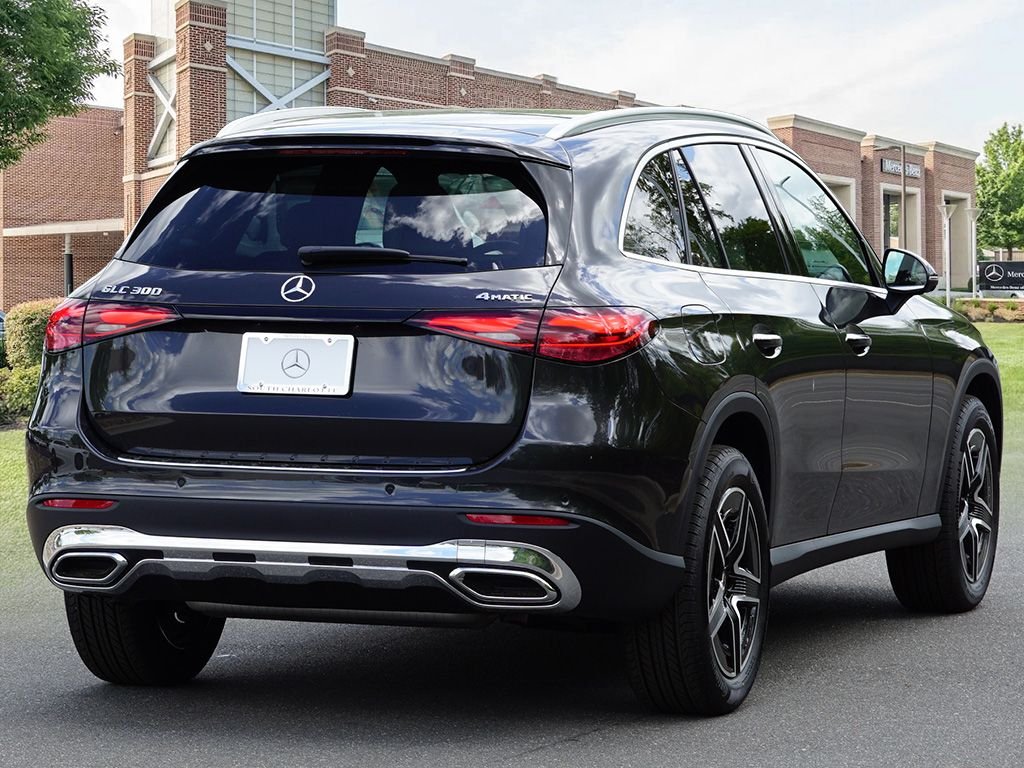 Used 2026 Graphite Grey Metallic Mercedes-Benz GLC 300 image 6