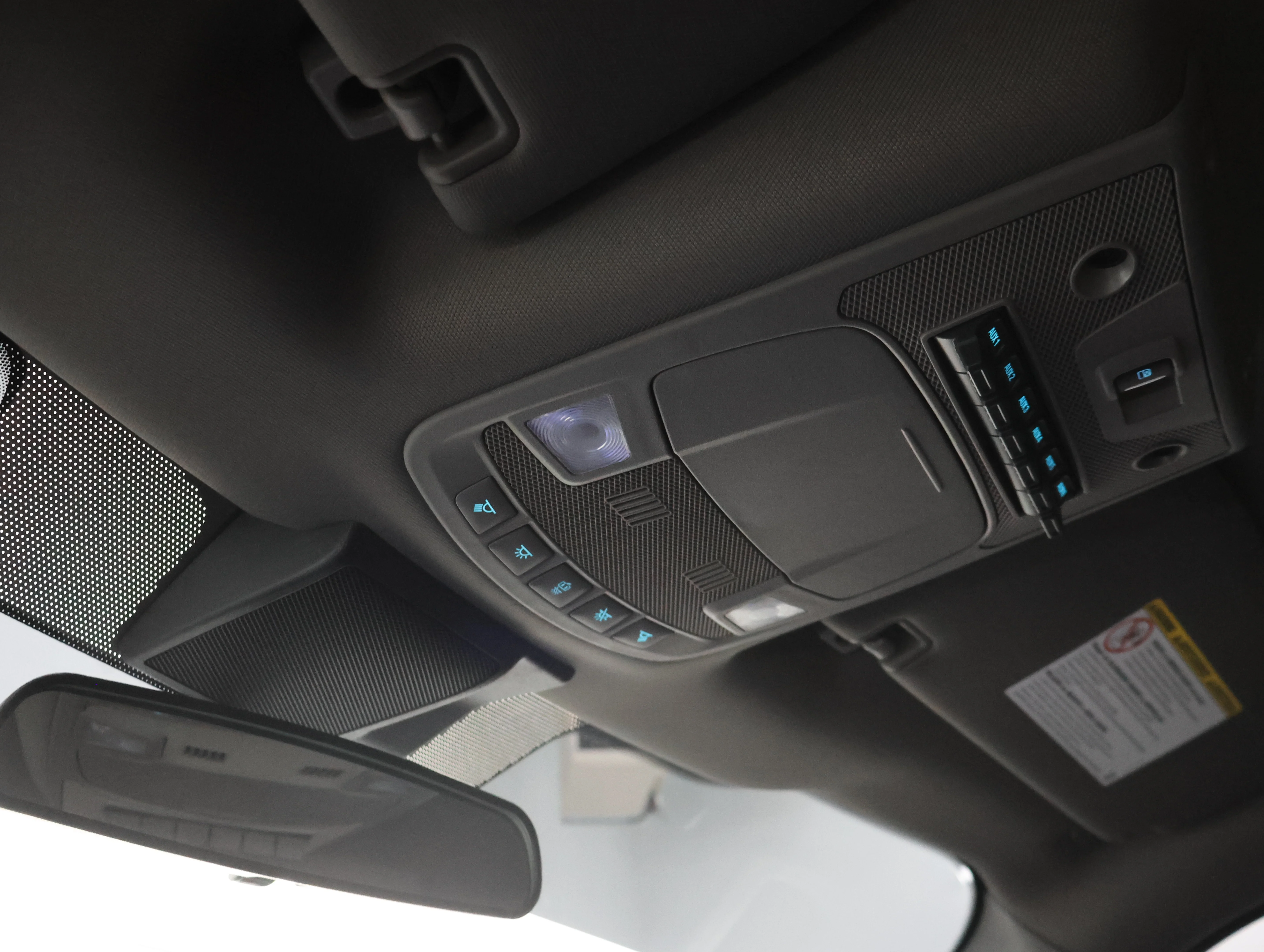 Used 2021 Agate Black Metallic Ford XLT image 12