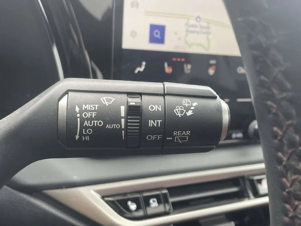 Used 2024 Black Lexus 500h F SPORT Performance image 31