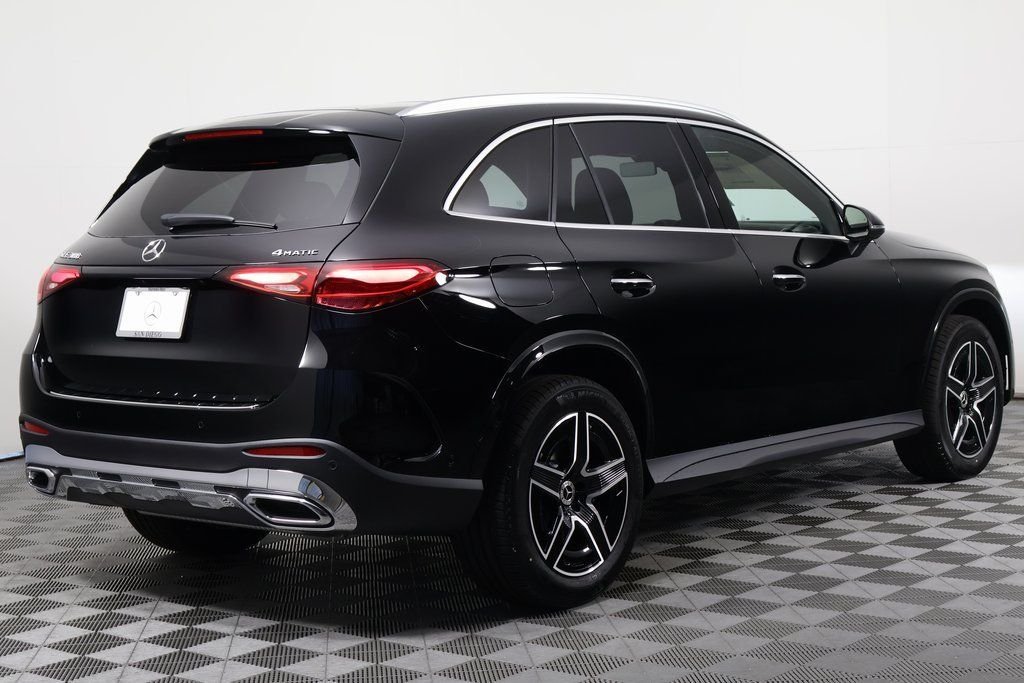 New 2026 Black Mercedes-Benz GLC 300 image 2