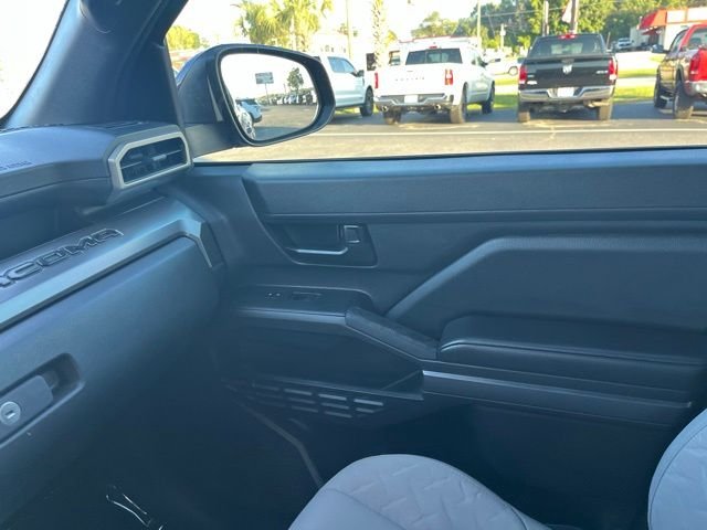 Used 2025 Blue Toyota SR5 image 31