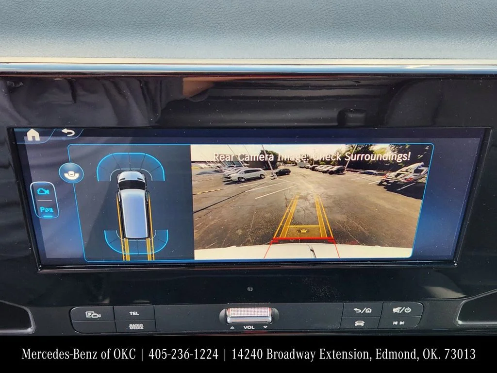 Used 2025 White Mercedes-Benz Cargo 144 WB image 19