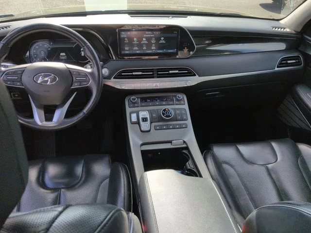 Used 2021 Green Hyundai Limited image 31
