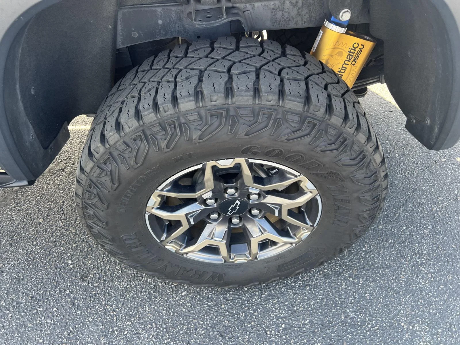 2024 Chevrolet Colorado ZR2 - Photo 21