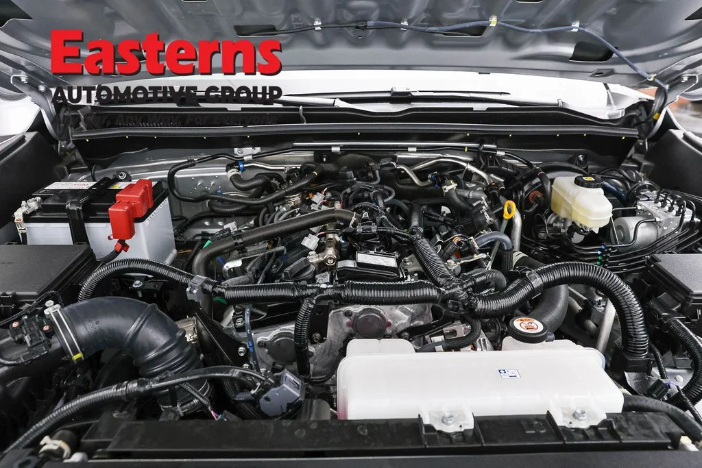 Used 2025 Silver Toyota SR5 image 7