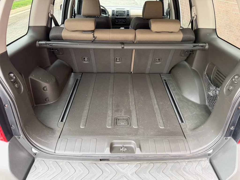Used 2007 Avalanche Nissan S image 24