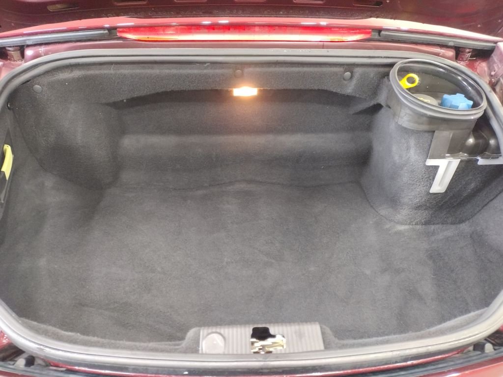 Used 2004  Porsche Base image 15
