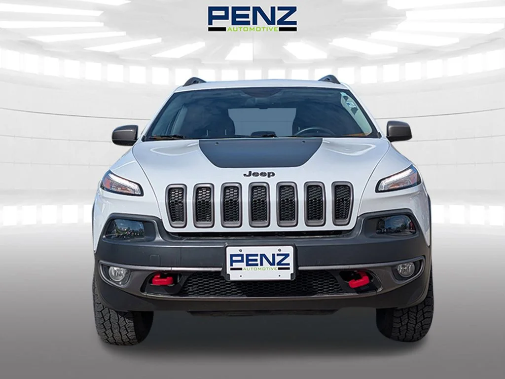 Used 2015 Jeep Cherokee Trailhawk with VIN 1C4PJMBS8FW606539 for sale in Rochester, Minnesota
