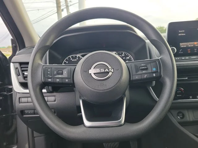 Used 2024 Gray Nissan SV image 21