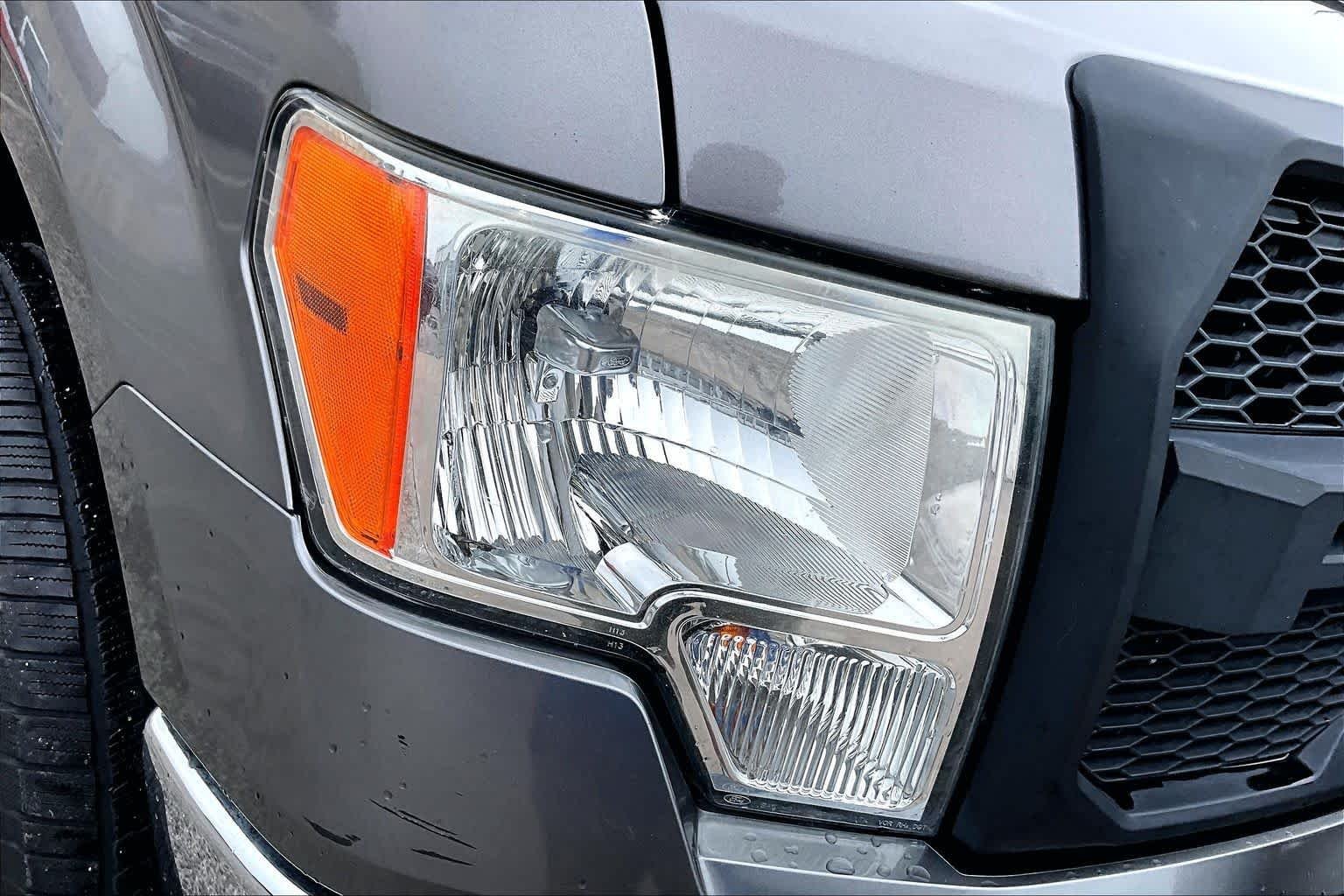 Used 2014 Sterling Gray Metallic Ford XLT image 27