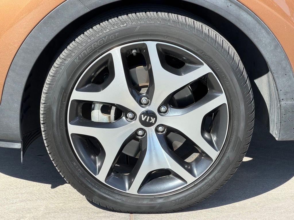 Used 2018 Brown Kia SX image 7