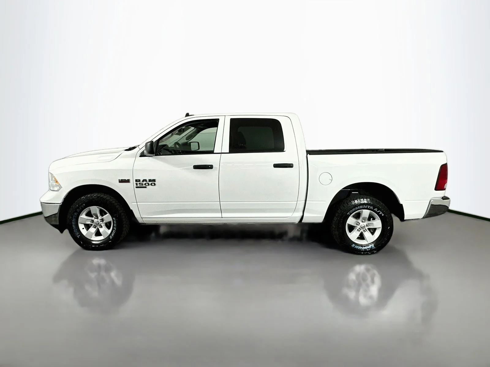 Used 2022 Bright White Clearcoat Ram Tradesman image 5