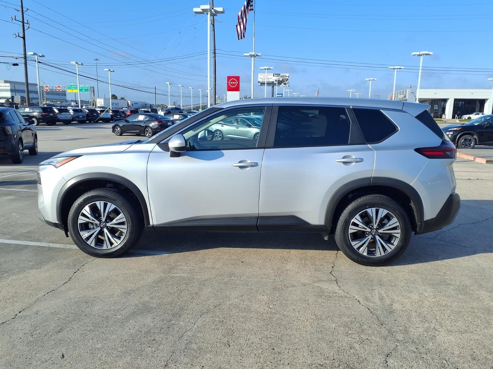 2023 Nissan Rogue SV Silver at Robbins Nissan