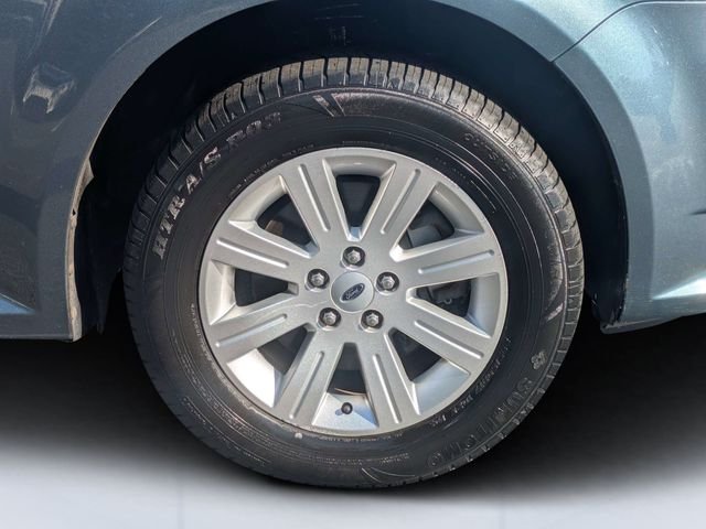 Used 2010 White Ford SE image 11