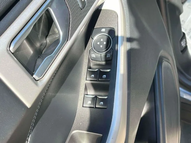 Used 2023 Gray Metallic Ford XLT image 28