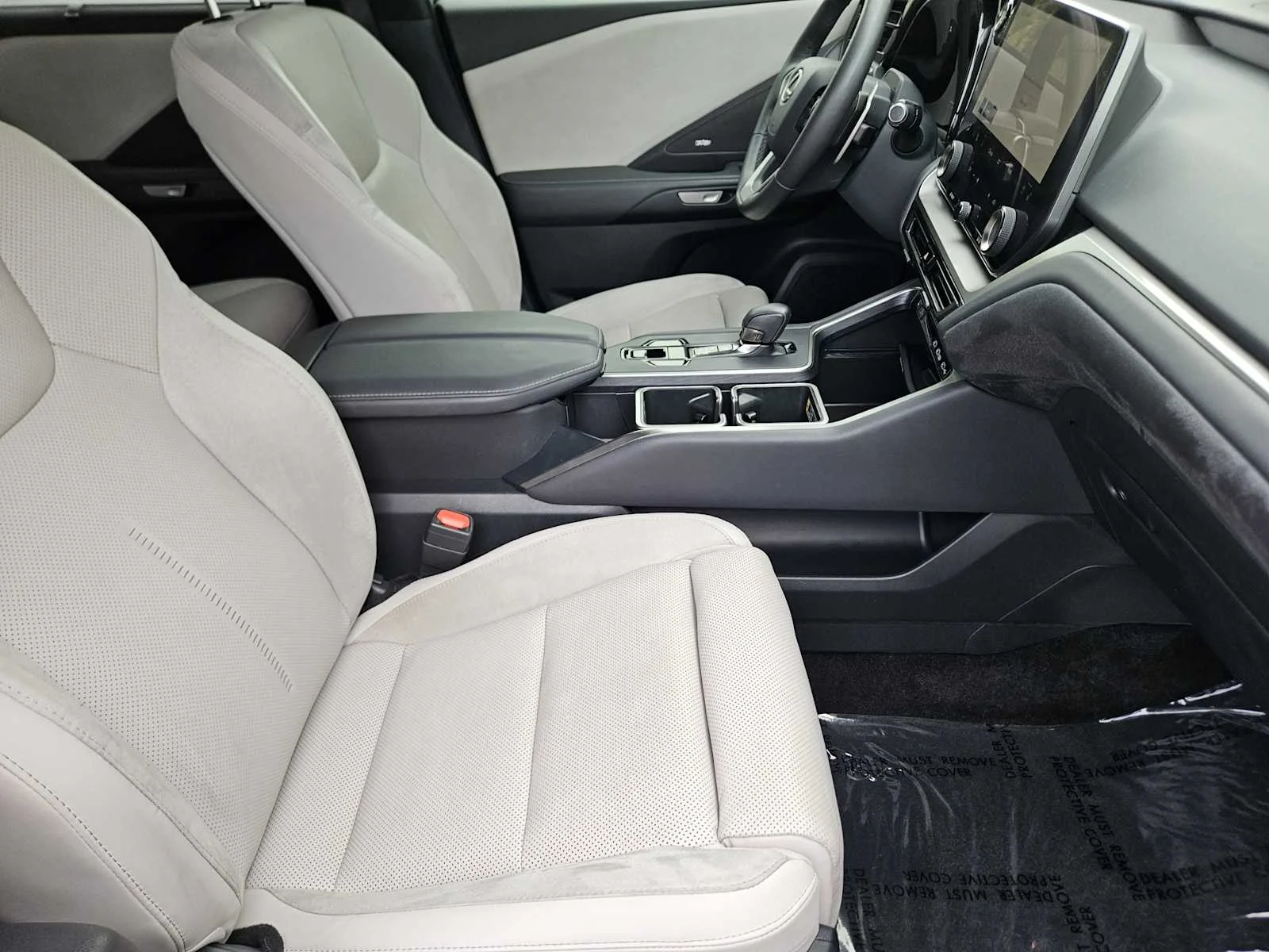 Certified Used 2024 Caviar Lexus Luxury image 9