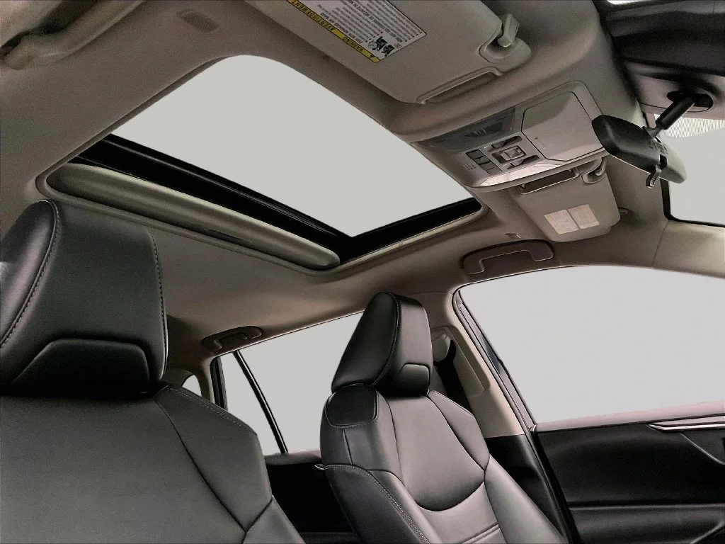 2023 Toyota RAV4 XLE Premium - Photo 26