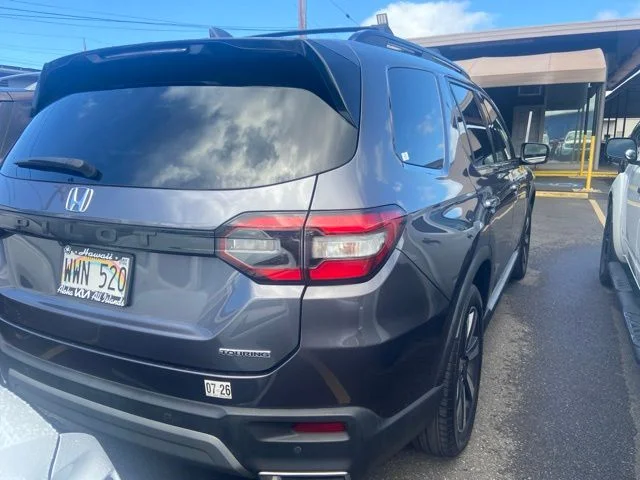 Used 2023 Gray Honda Touring image 4
