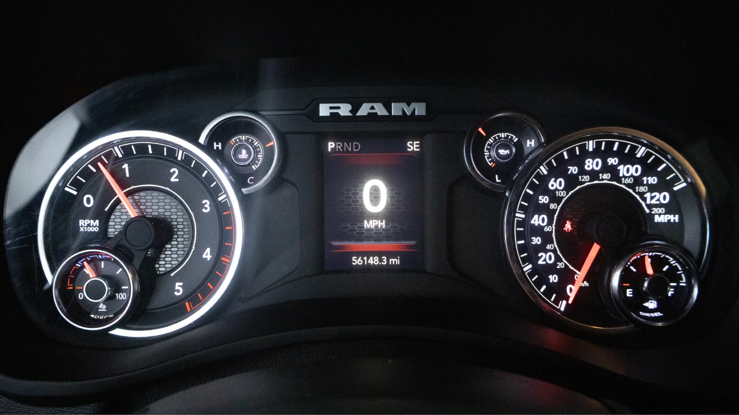 Used 2024 Gray Med Ram Big Horn image 17