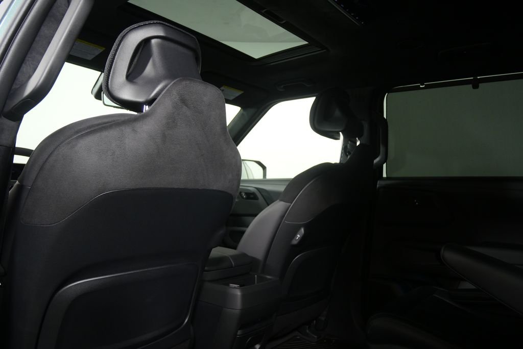 Used 2027 Black Jade Green Kia X-Line SX Prestige image 21