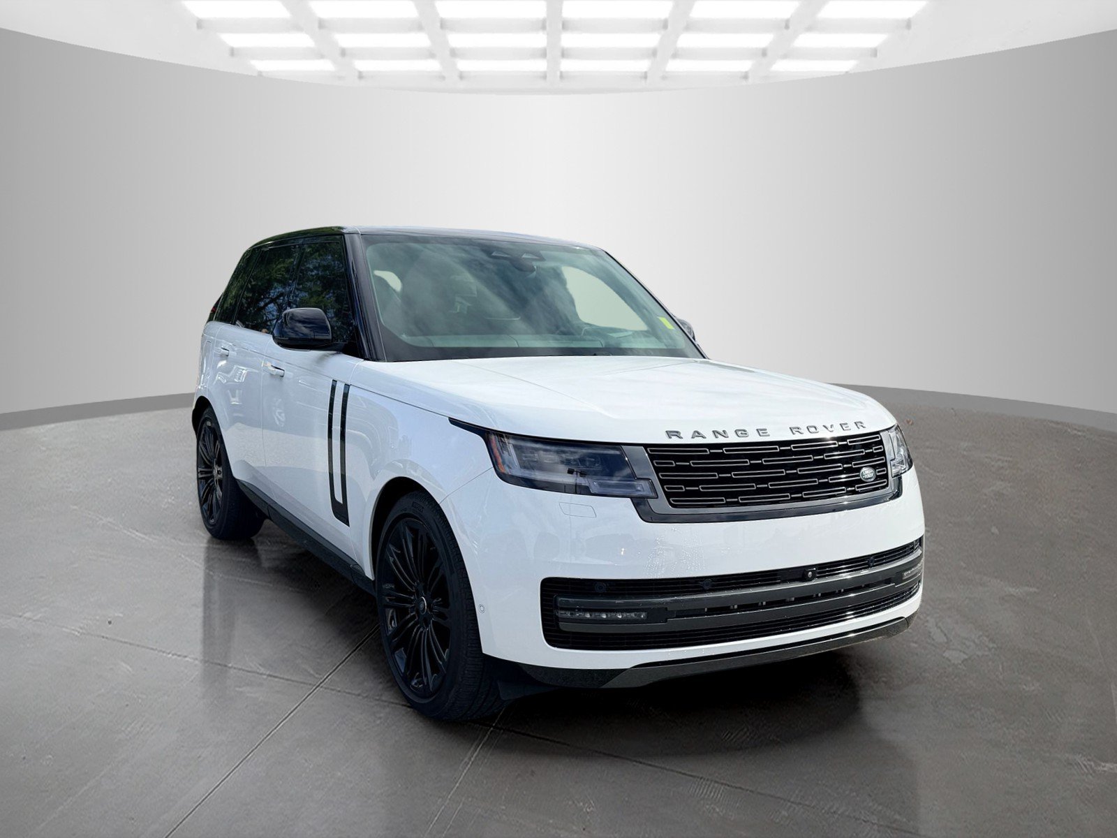 Used 2025 Fuji White Land Rover Autobiography image 3