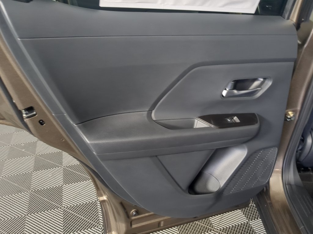 New 2026 Canyon Bronze Metallic Nissan SV image 14