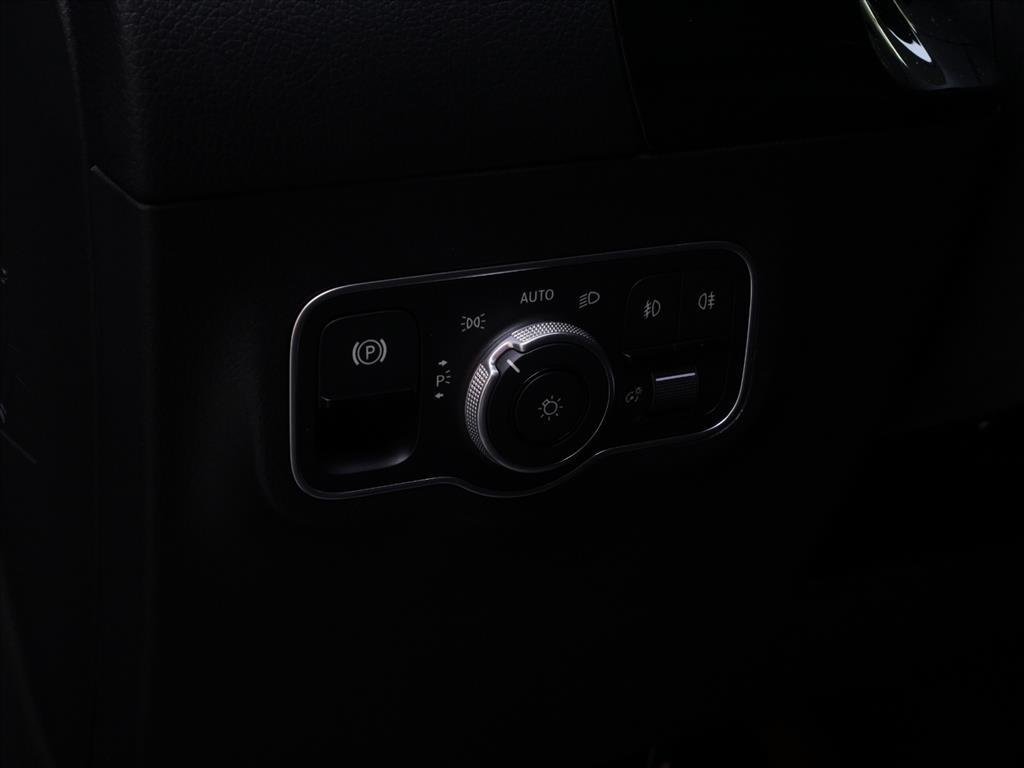 Used 2025 Night Black Mercedes-Benz GLA 250 image 17