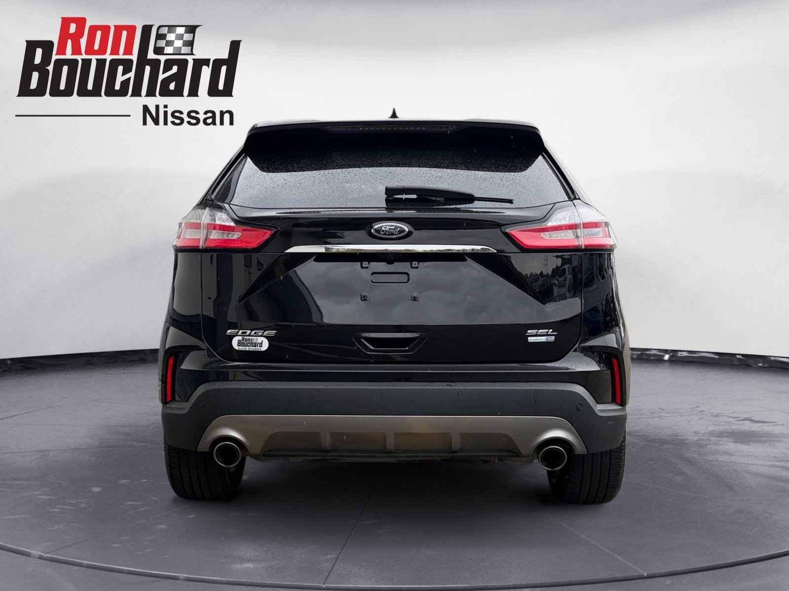 Used 2020 Black Ford SEL image 3