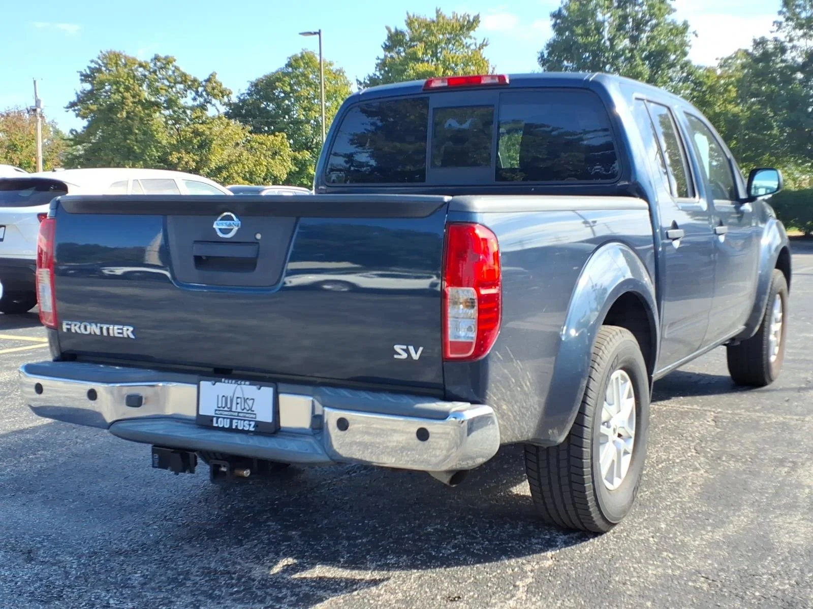 Used 2016 Arctic Blue Metallic Nissan  image 3