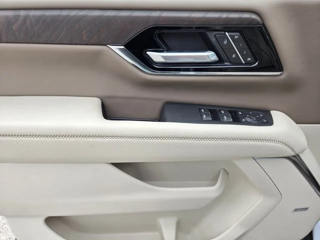 2026 GMC Yukon XL Denali - Photo 11