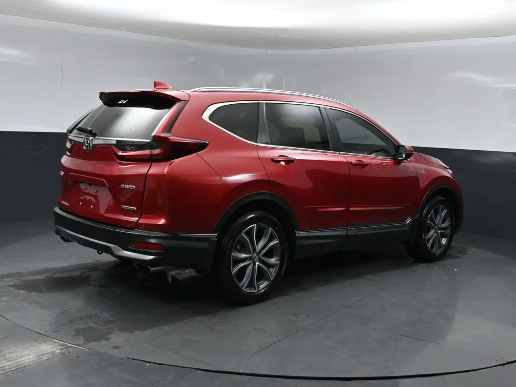 Certified Used 2022 Red Honda Touring image 2