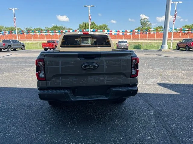 New 2026 Marsh Gray Ford XLT image 4