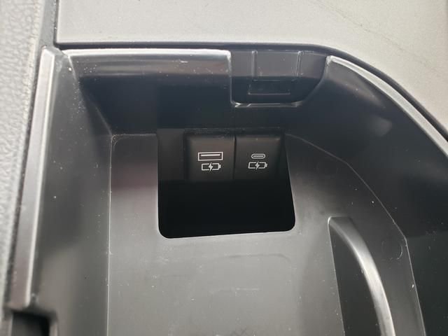Used 2024 Gray Toyota SE image 18