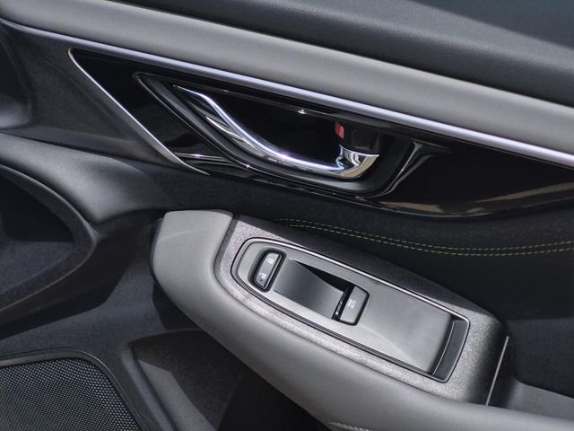 Used 2025 White Subaru Onyx Edition image 19
