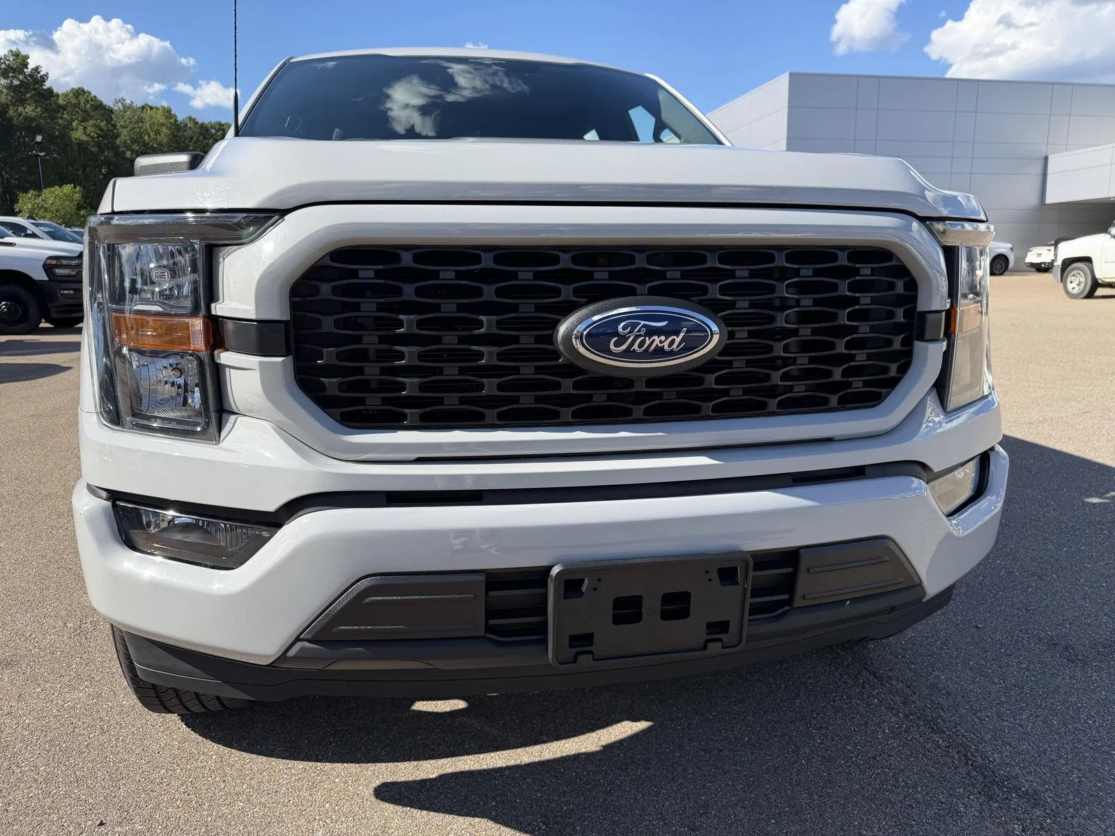 Used 2023 Avalanche Gray Ford XL image 23