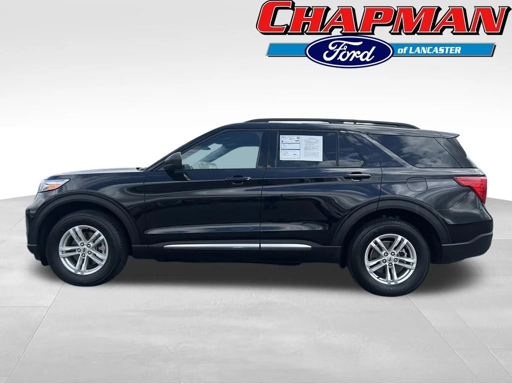 Certified Used 2024 Black Metallic Ford XLT image 2