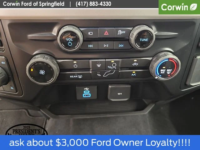 New 2026 Oxford White Ford F-250® XL image 30