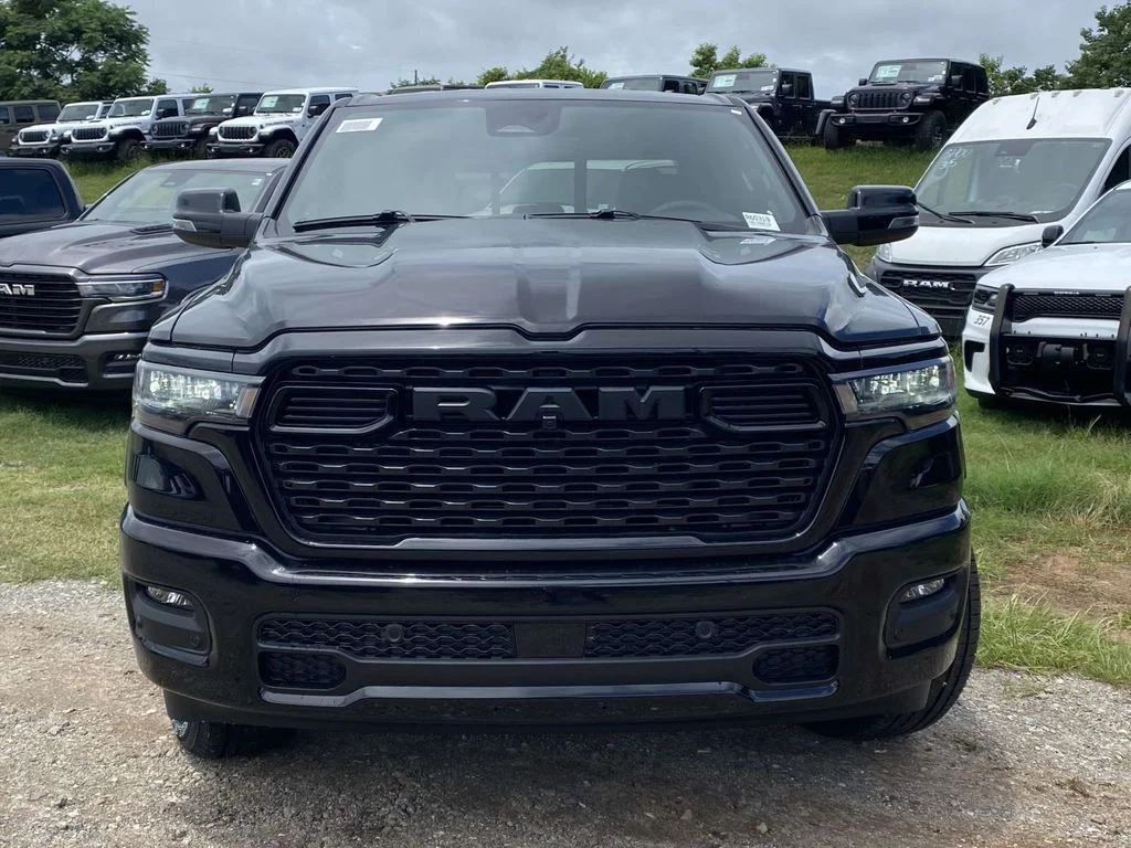 New 2026 Diamond Black Crystal Pearlcoat RAM Big Horn/Lone Star image 33