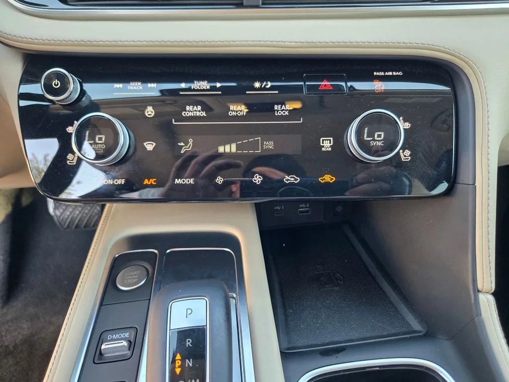Used 2023 Majestic INFINITI LUXE image 21