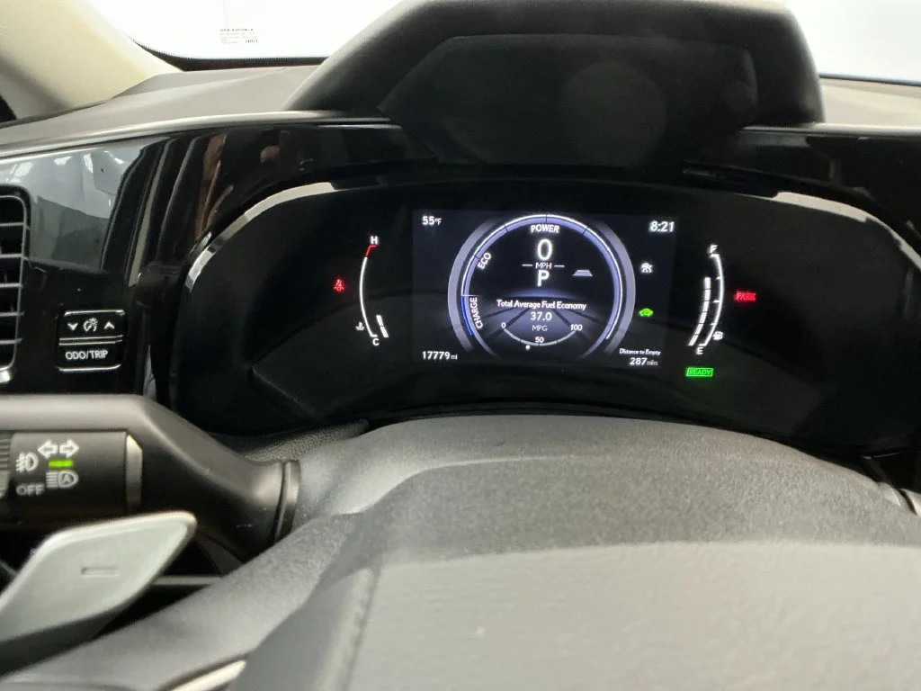 Used 2025 Copper Crest Lexus 350h Luxury image 27