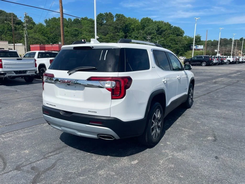 Used 2023 Summit White GMC SLE image 7